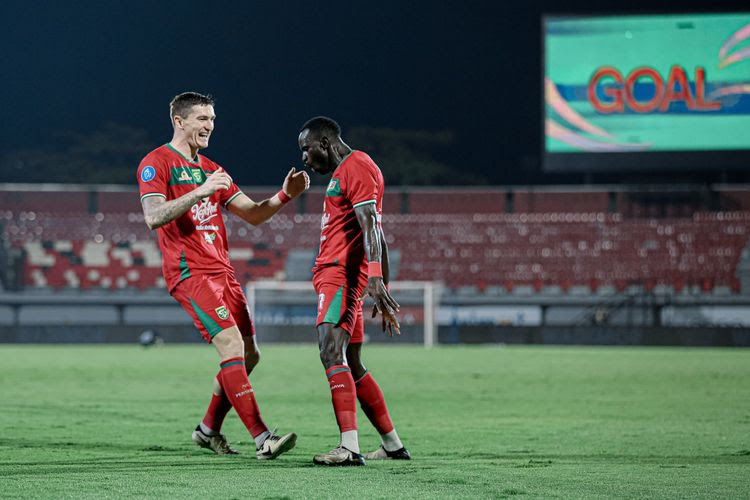 Liga 1 : Persebaya Berhasil Membungkam PSBS Biak, Persebaya ke Puncak Klasemen