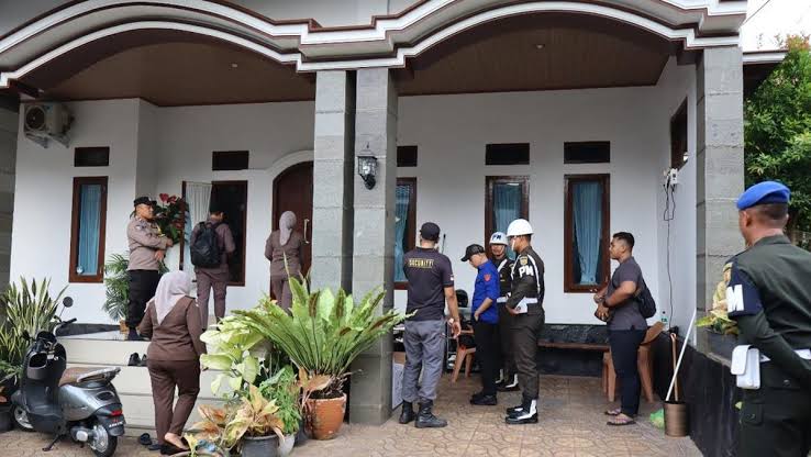 Geledah Rumah Bupati Lampung Timur, Kejati Sita Emas Dan Tas Mewah