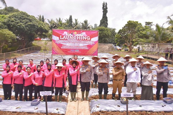 Polda Lampung Luncurkan Program Pekarangan Pangan Lestari untuk Wujudkan Ketahanan Pangan